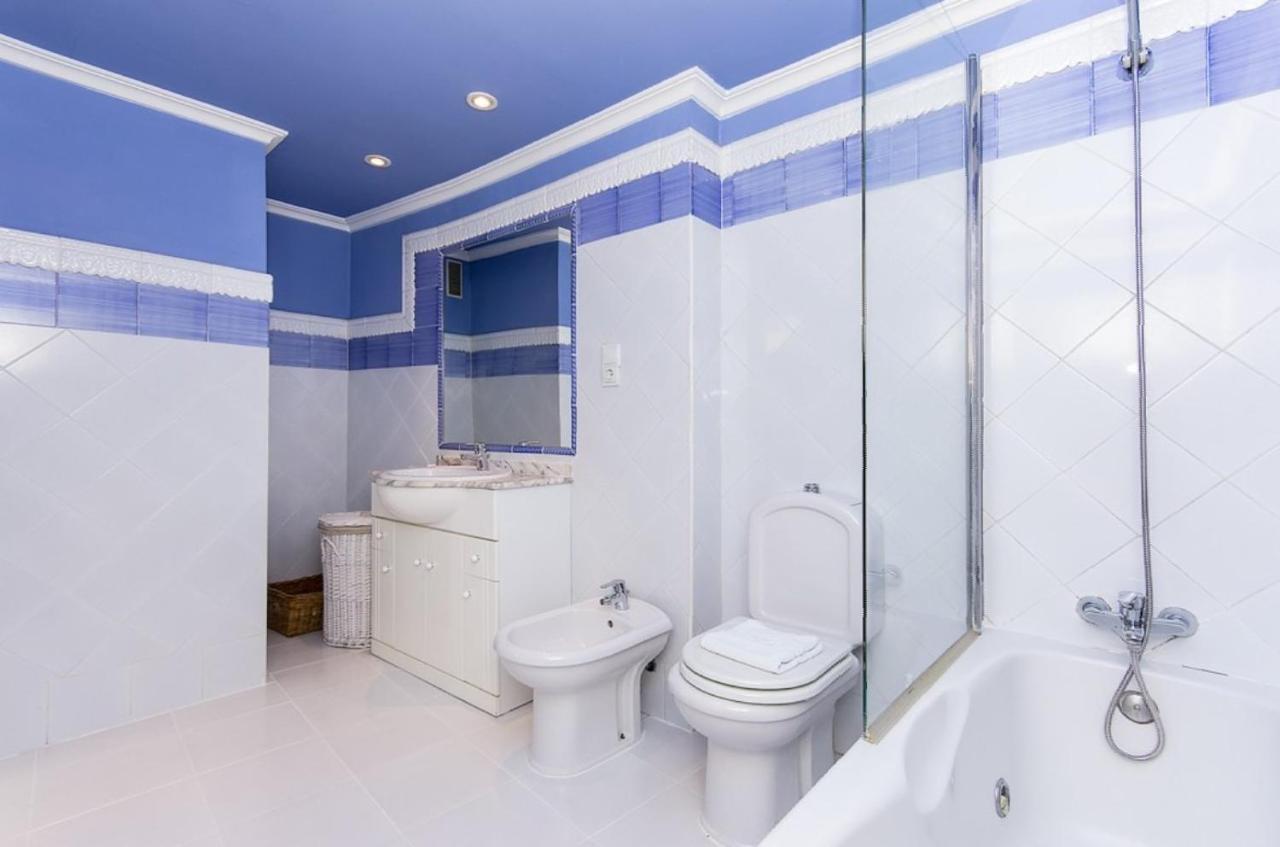 No Turistic Rental, Duplex Penthouse In The Historic Center, Valencia, Ideal For Those Looking To Stay In The City For A Season, Including Professionals And Students Kültér fotó